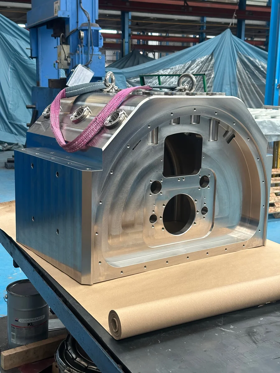 Machined vacuum chamber housing from AVANCEM’s ESS project, with its connections and interfaces.