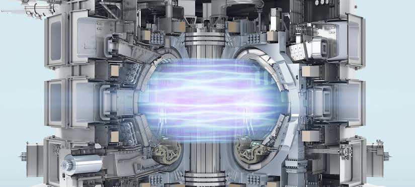 Imagem ilustrativa de um tokamak para pesquisa em energia de fusão.